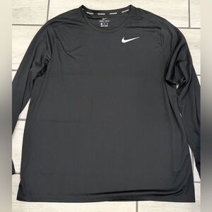 Nike Breathe Running Men's Long Sleeve Black Shirt